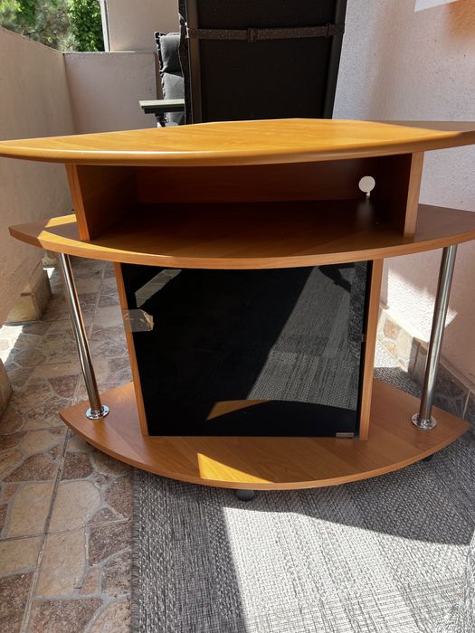 Coltar pentru televizor, stare buna