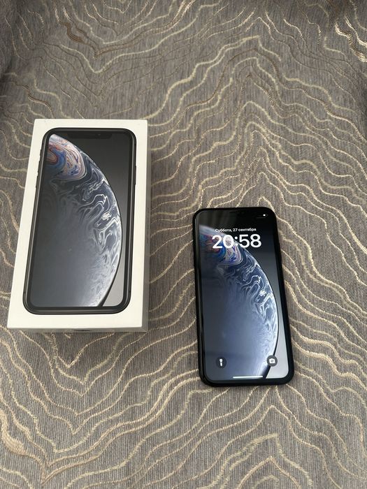 Продам Iphone XR-128gb