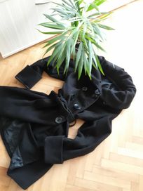 Палтенце в черен цвят