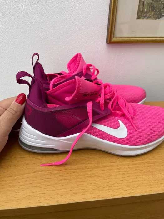 Nike маратонки дамски 38 номер