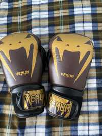 Боксерские перчатки Venum+бинты