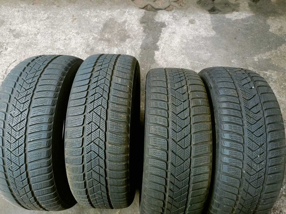 Cauciucuri Pirelli Sottozero