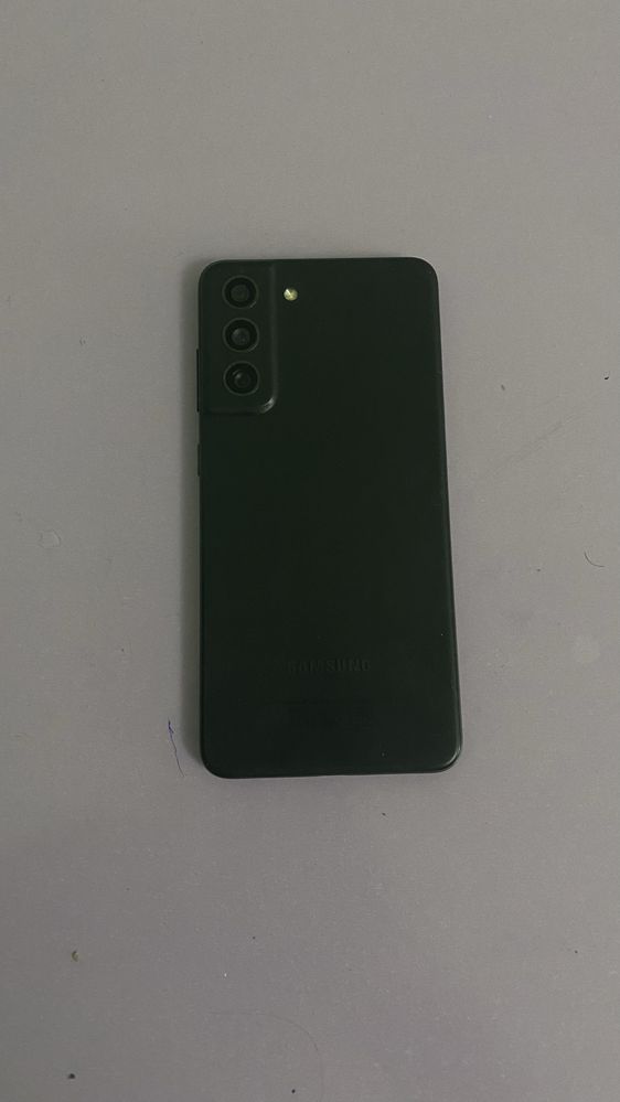 Продается samsung S21 Fe 5G