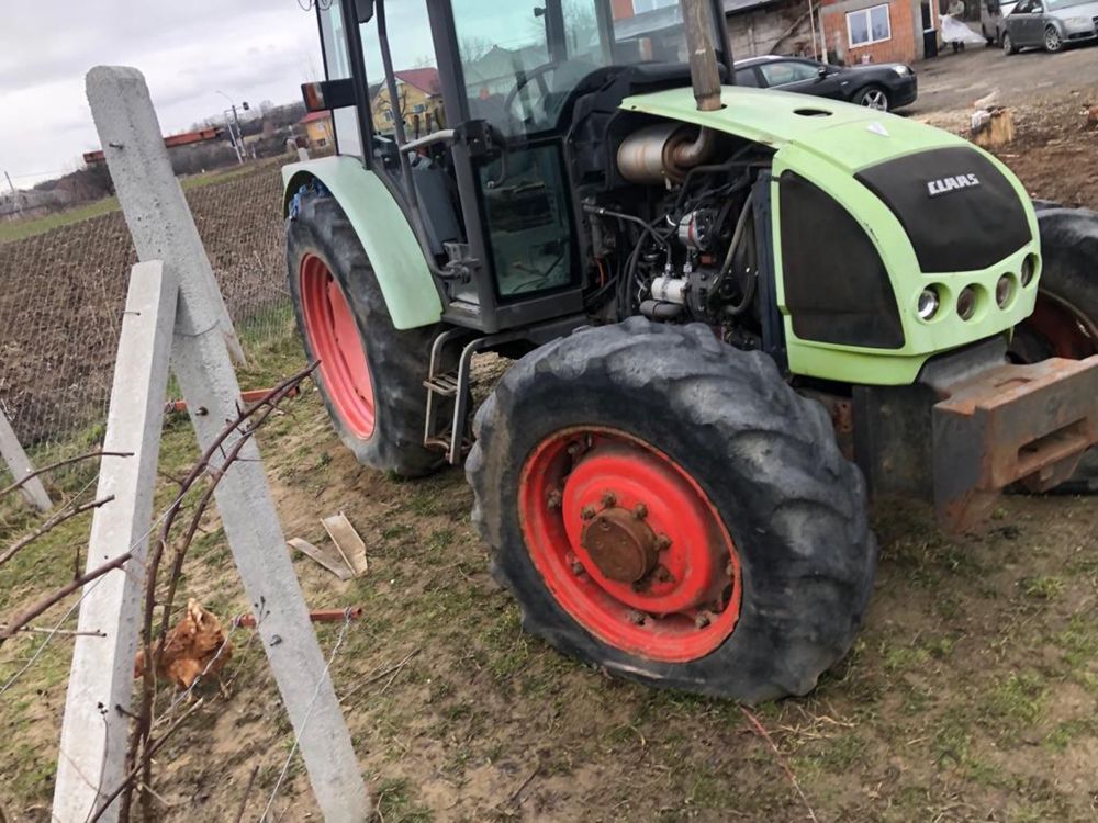 Dezmembrez claas celtis 456