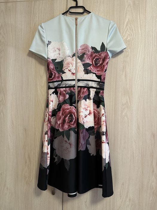Флорална разкроена рокля Ted Baker