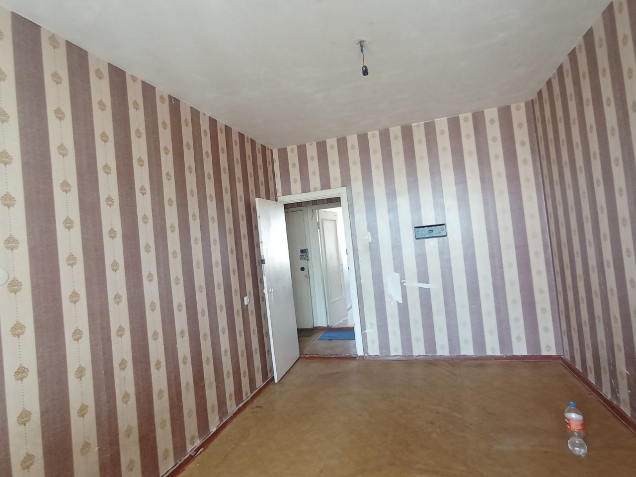 Продаётся 2х комнатная квартира