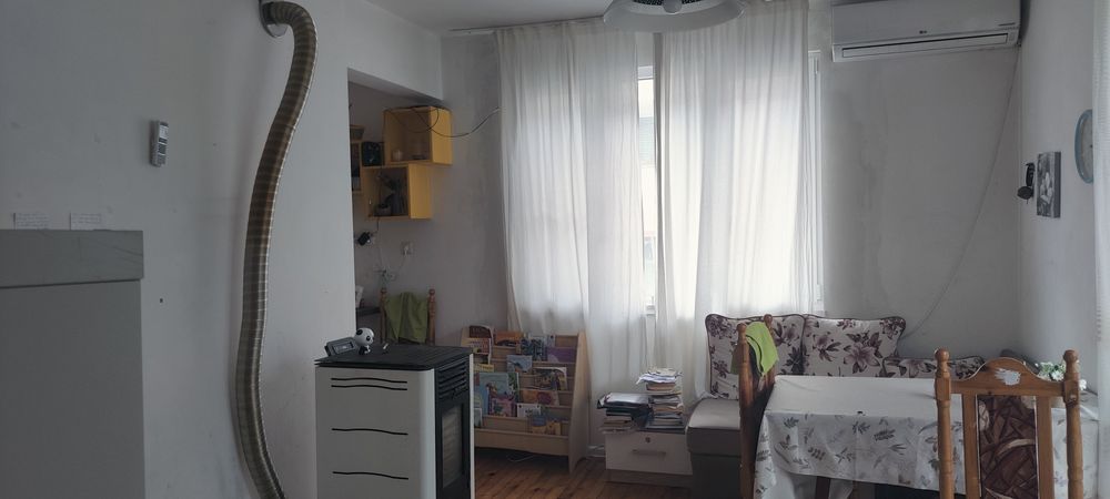 Продава се Къща в Благоевград, Идеален център - 234 кв.м за 1112 €/кв.м - Снимка #2