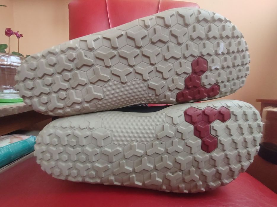 Ghete Vivobarefoot Tracker
