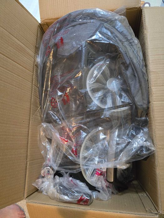 Децка триколка чисто нова