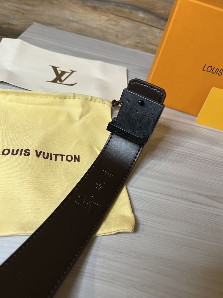 Curea Louis Vuitton Maro/Black Piele 120cm