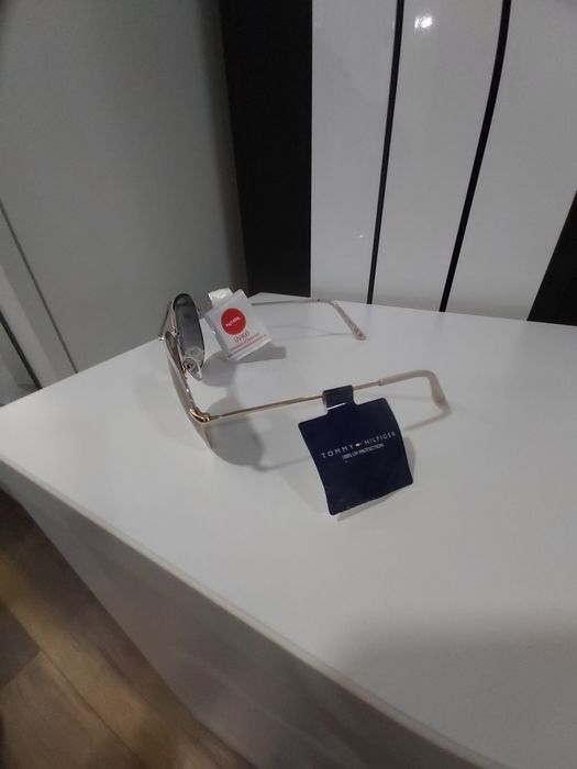 Ochelari Tommy Hilfiger soare