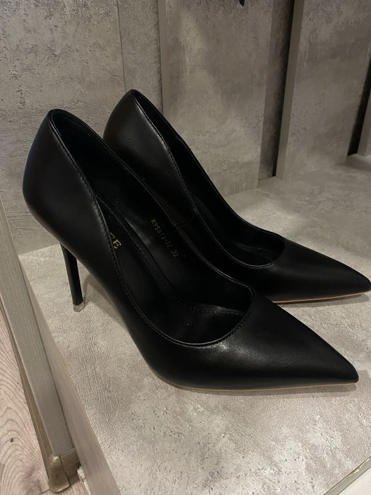 ЖЕНСКИЕ ТУФЛИ на 10см шпильках , 39 р