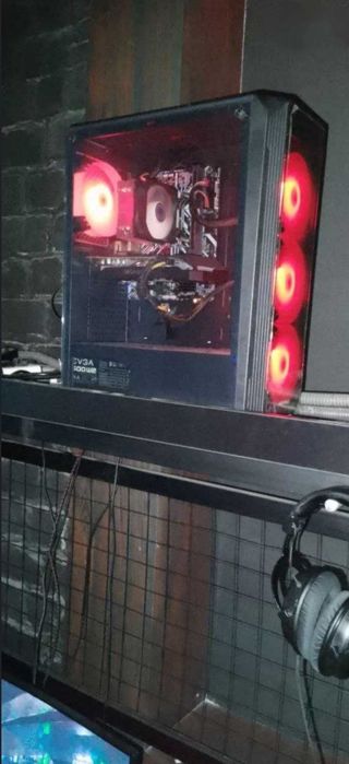 Продается компьютерный клуб в центре города