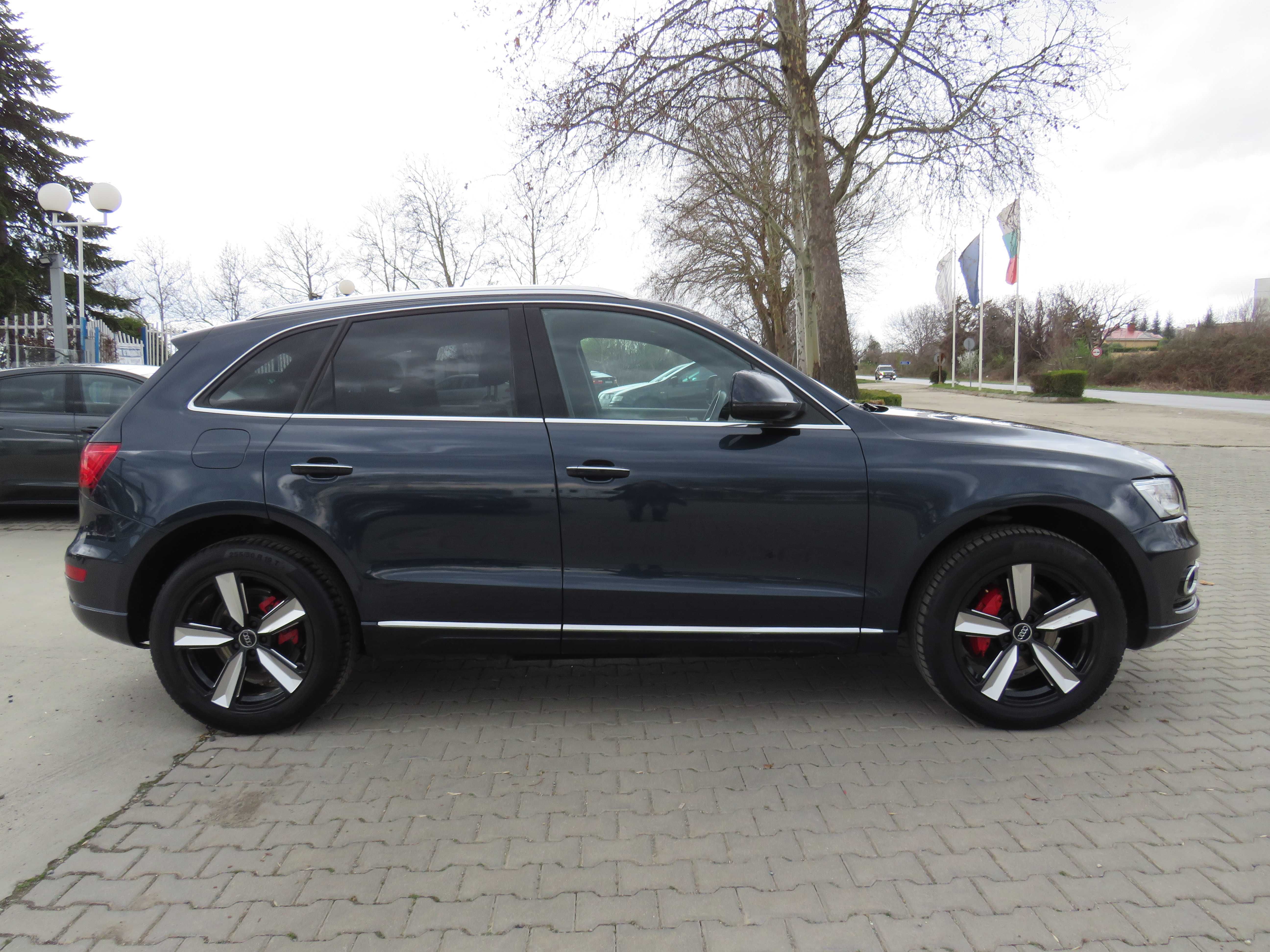 Audi Q5 2.0T Quattro 2015г 8ZF