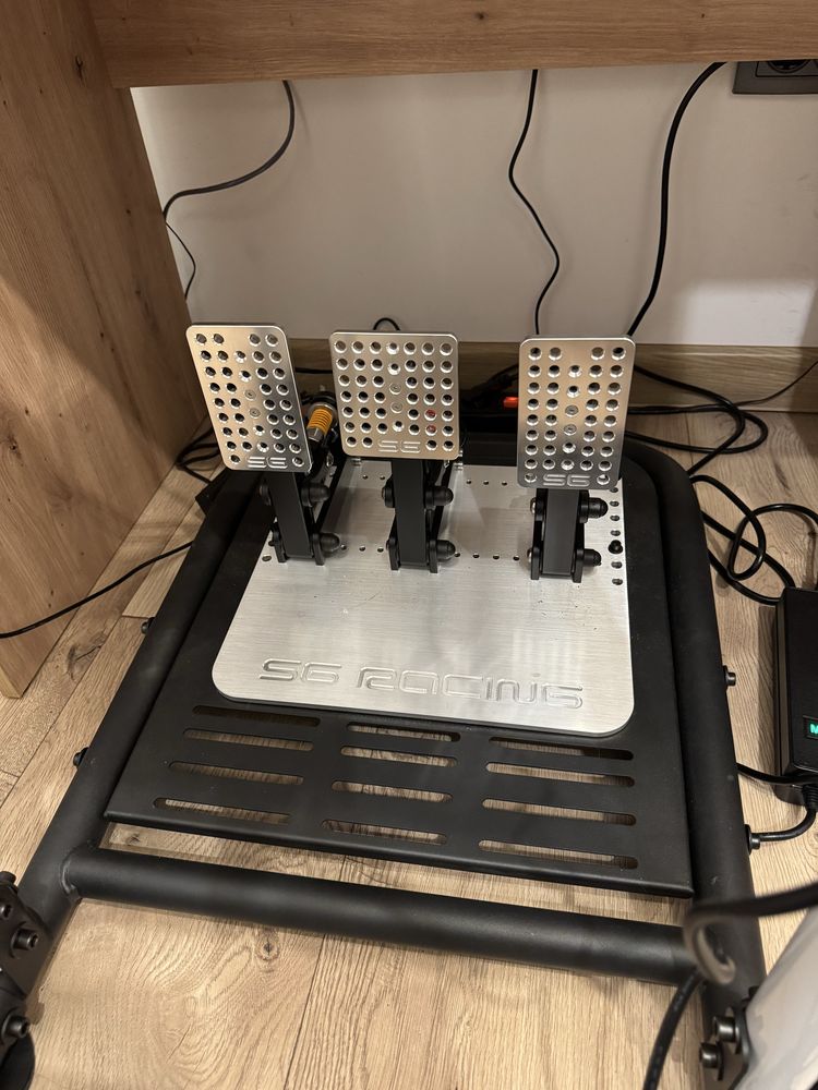 Moza R12 v2 , FSR2 Moza wheel , SG pedals , Next level Victory