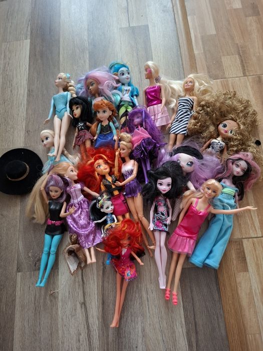 Păpuși din povesti pentru printese