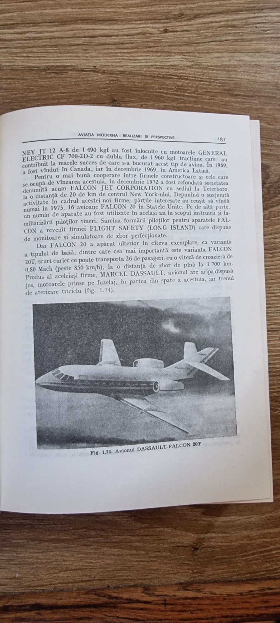 Vând carte Aviația moderna de Gheorghe Zaroiu