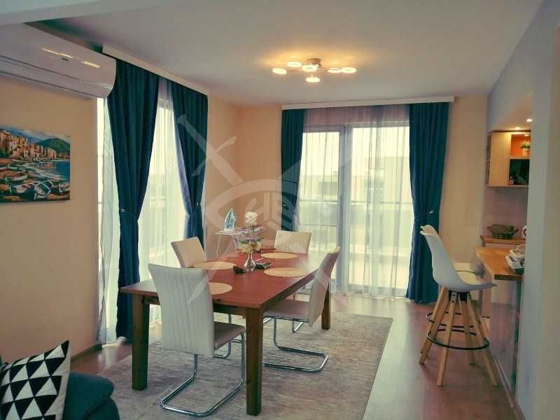 Продава се Многостаен апартамент в Поморие - 240 кв.м за 1167 €/кв.м - Снимка #1