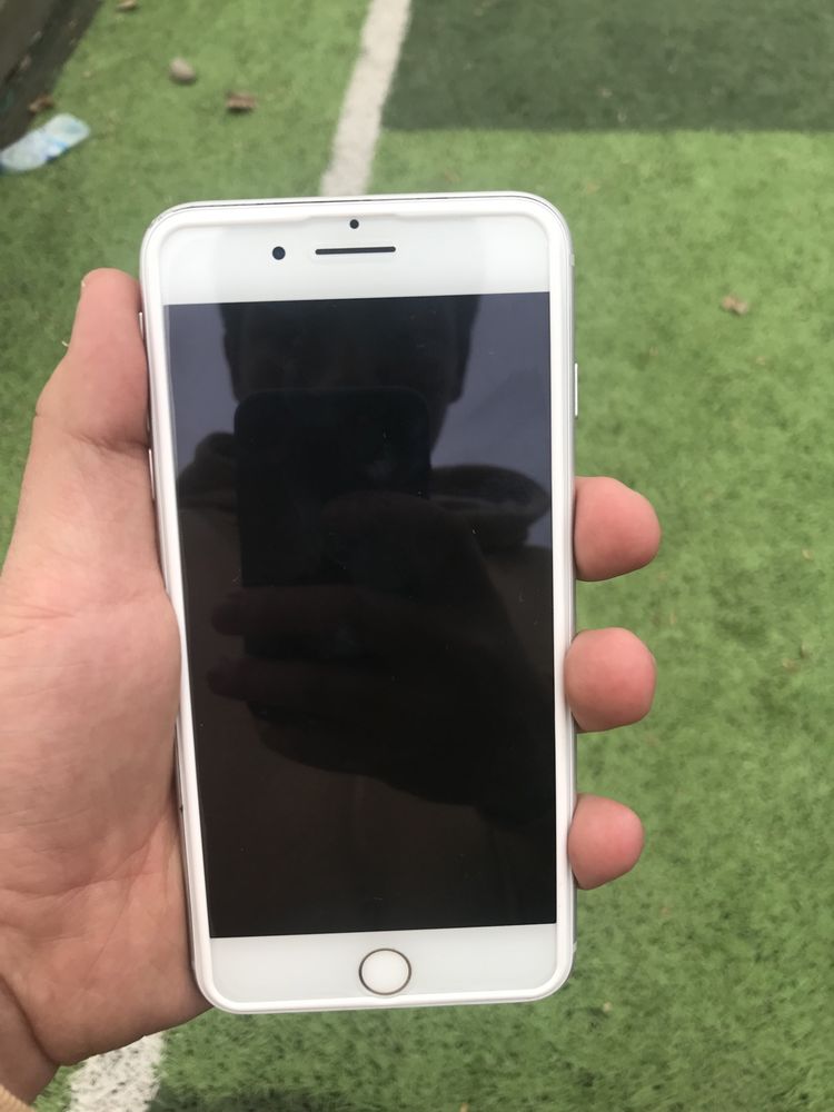 Iphone 8plus 64gb