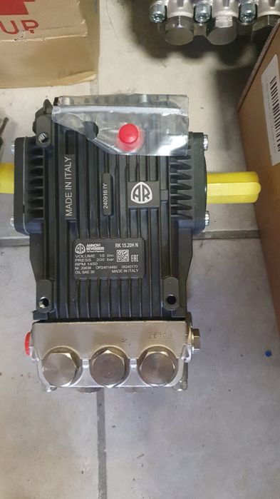 Професионална помпа за високо налягане ANNOVI REVERBERI