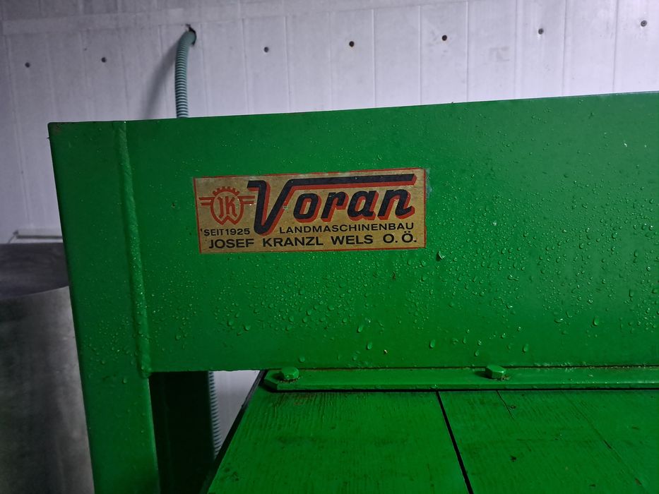 Presa hidraulica cu tocator pt procesare sucuri naturale din fructe și