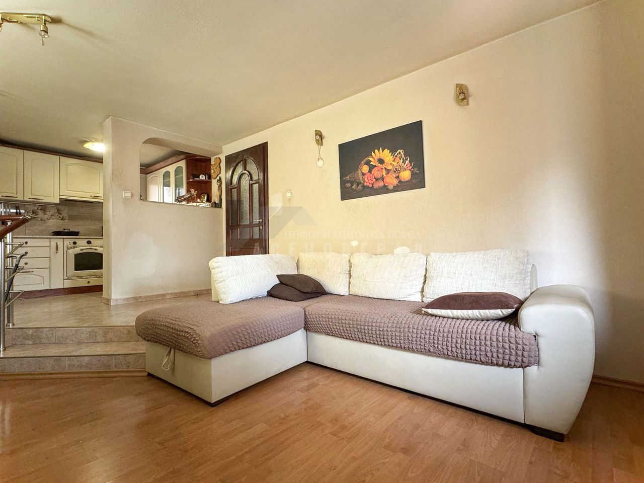Продава се Къща в Асеновград - 200 кв.м за 1175 €/кв.м - Снимка #2