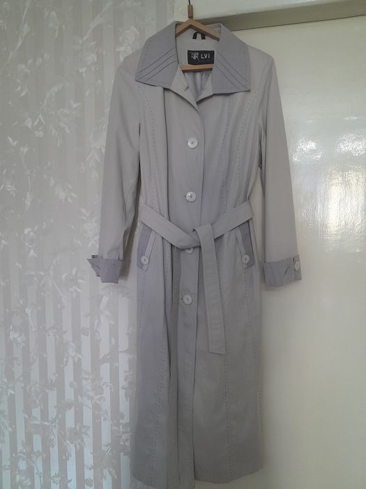 Продаю плащ под замшу