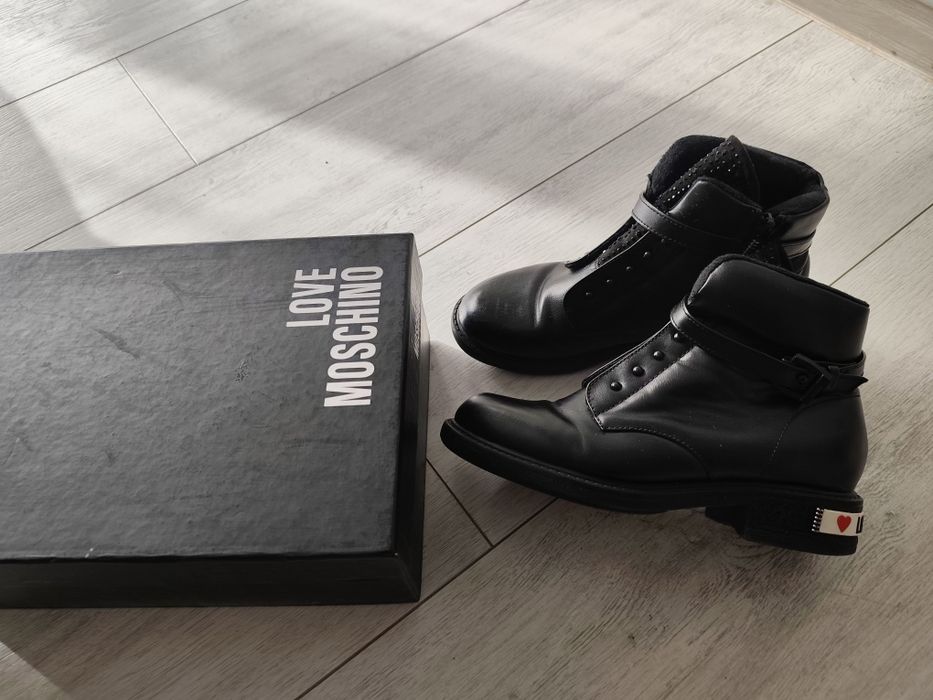 Moshino дамски боти