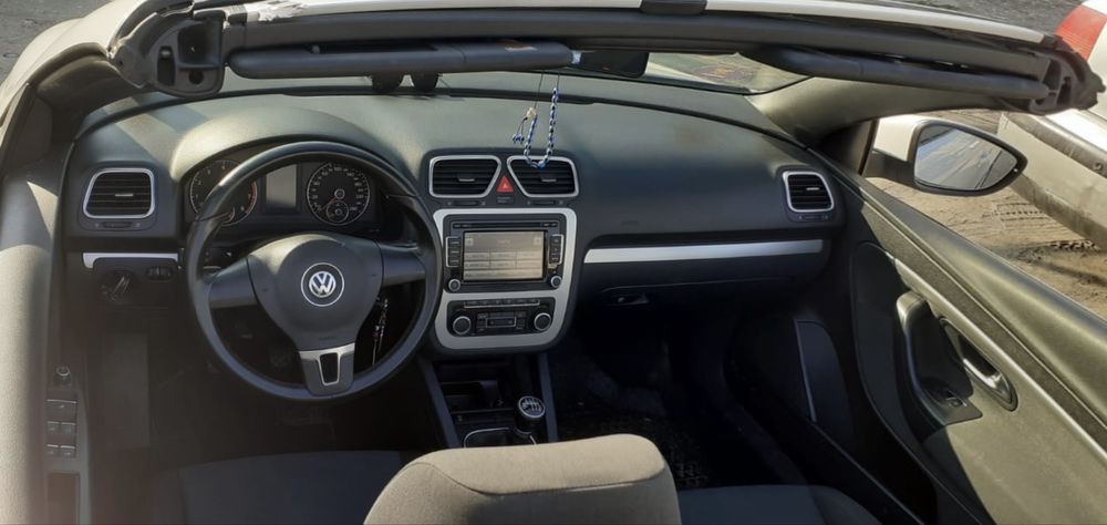 Unic proprietar, vand Volkswagen Eos anul 2011