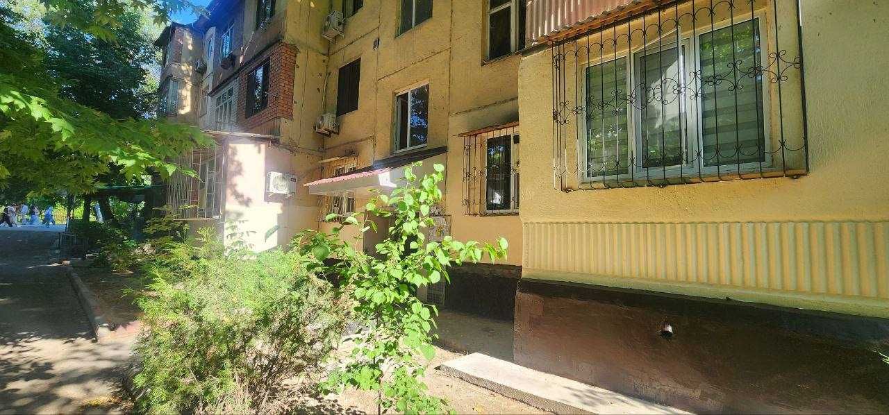 Продается 2в3 комнатная квартира на Ялангаче / Мирзо-Улугбек