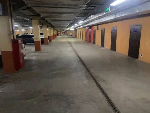 Продается место в паркинге