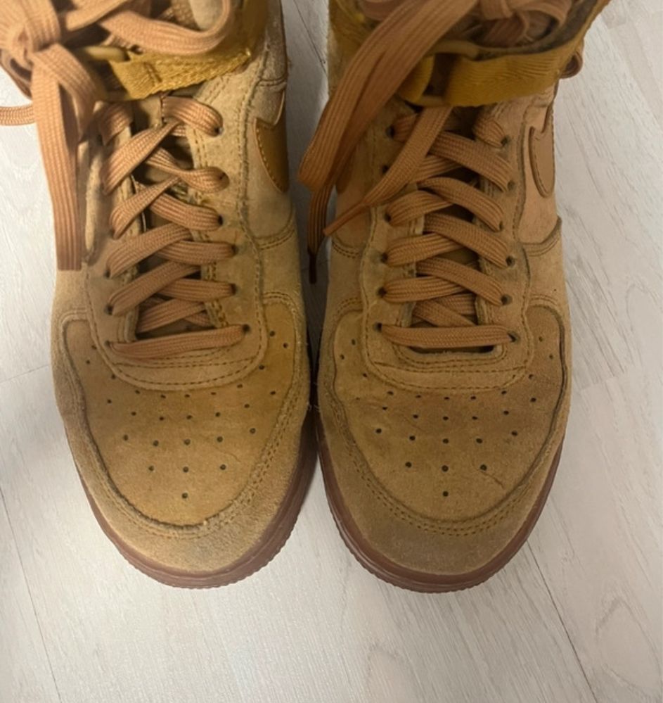 nike air force 1 lv8 3