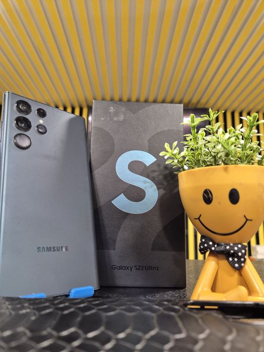 Samsung S22 Ultra,256гб