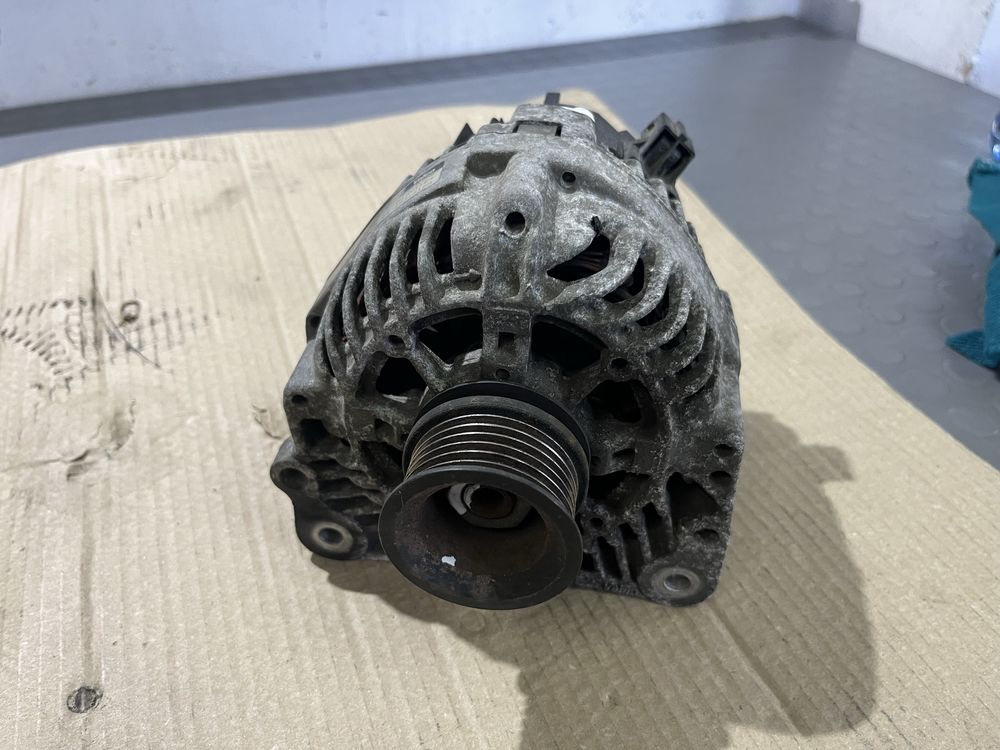 Генератор за VW Golf 3 1.9 TDI