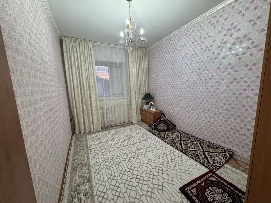 Продвется дом в мкр Контеинерная