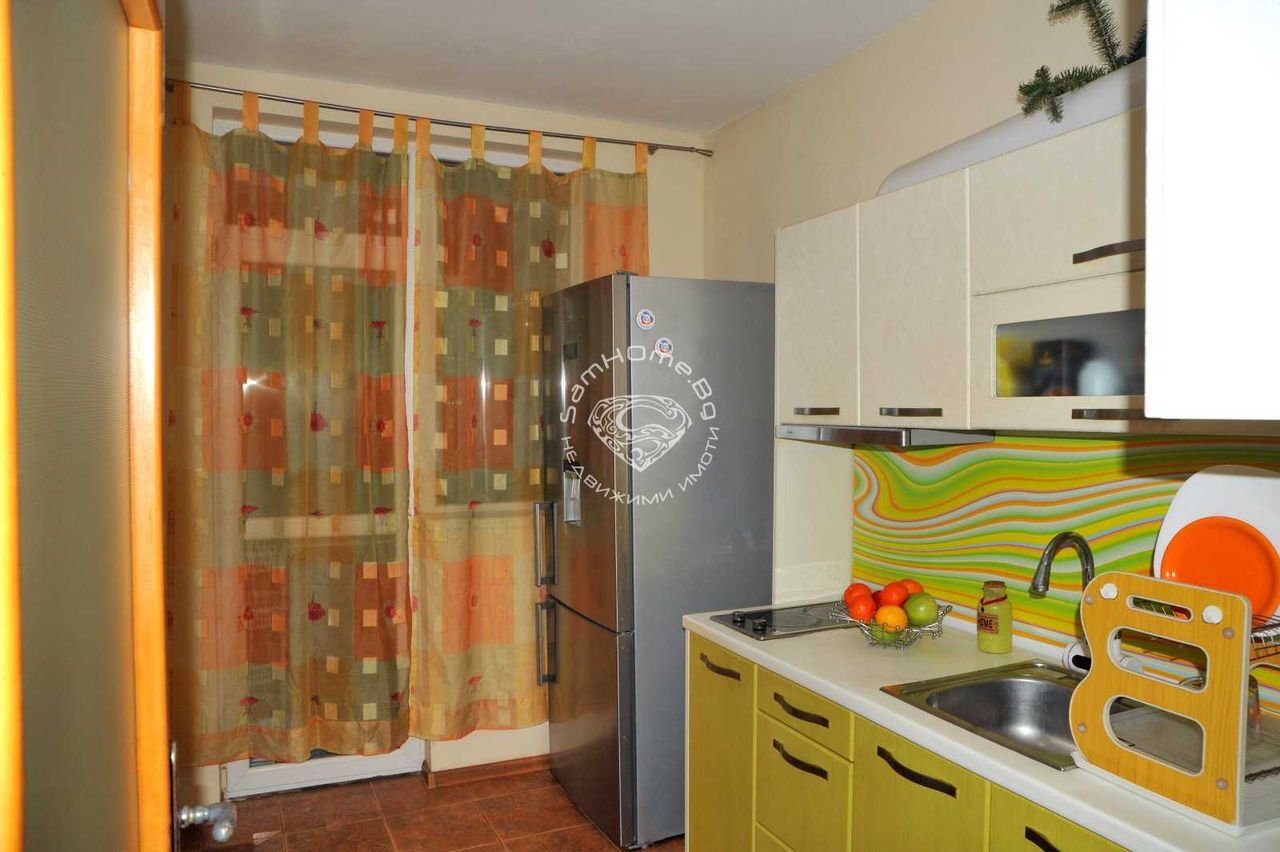 Продава се Четиристаен апартамент в Варна, Колхозен пазар - 96 кв.м за 1875 €/кв.м - Снимка #2