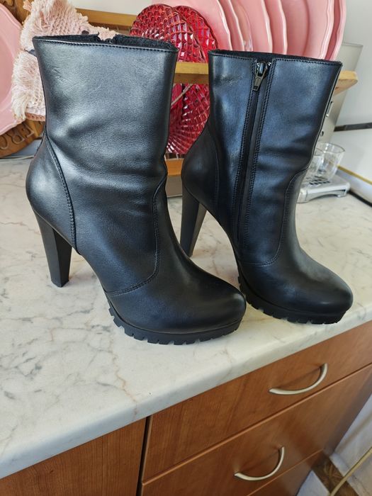 Дамски полуботи с платформа.Естествена кожа!