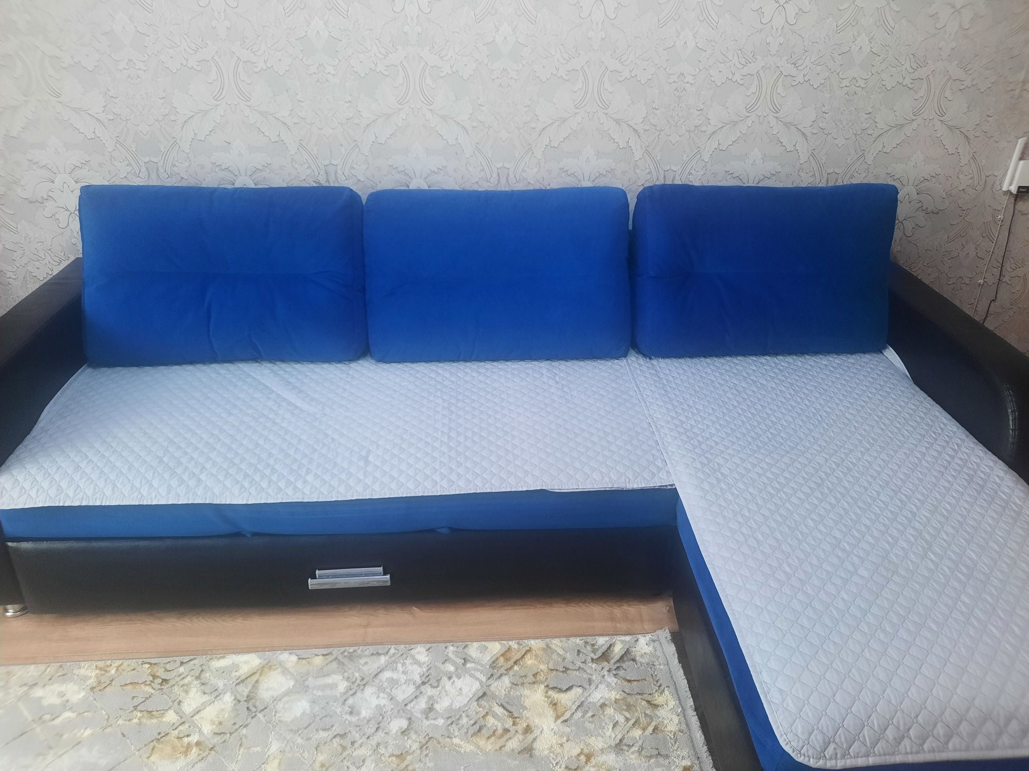 Продам диван б/у
