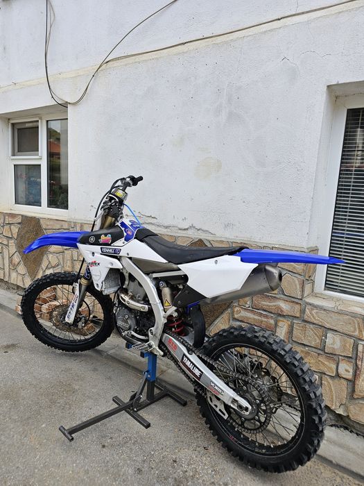 Продават се два мотора в перфектно състояние