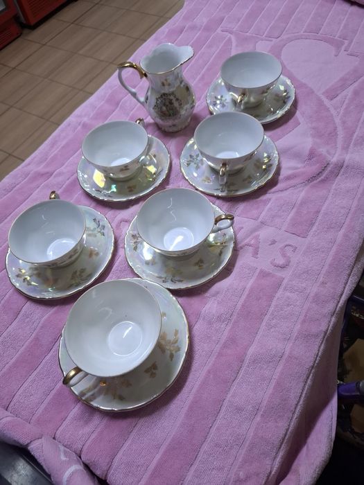 Срочно,продам,чайный не полный сервиз,Мадонна