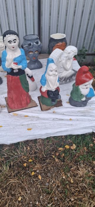 De vinzare decoratiuni gradina