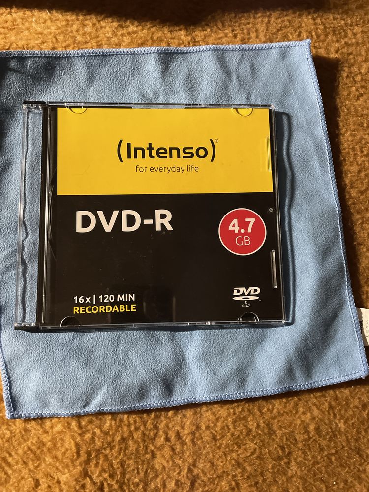 Vând DVD în stare foarte bună