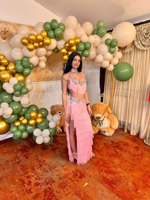 Dansatoare bellydace pentru majorate, zile de nume sau petreceri.