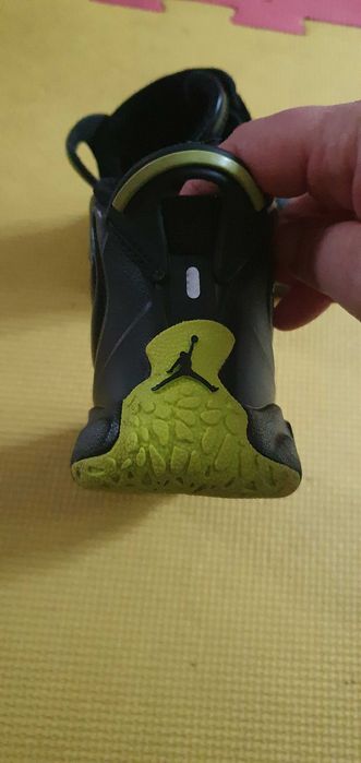 Ghetuțe copii Jordan mărimea 23,5