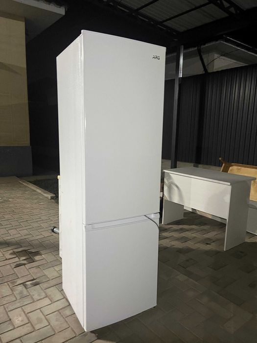 Продам холодильник ARG