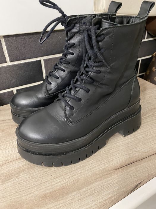 Ghete dama din piele