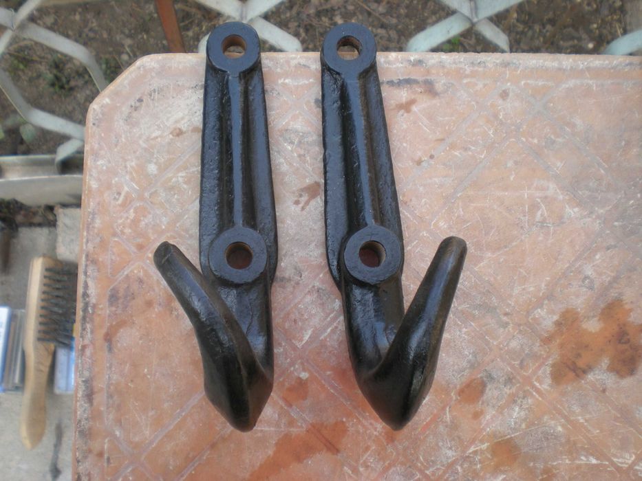 продам крюки на газ-69