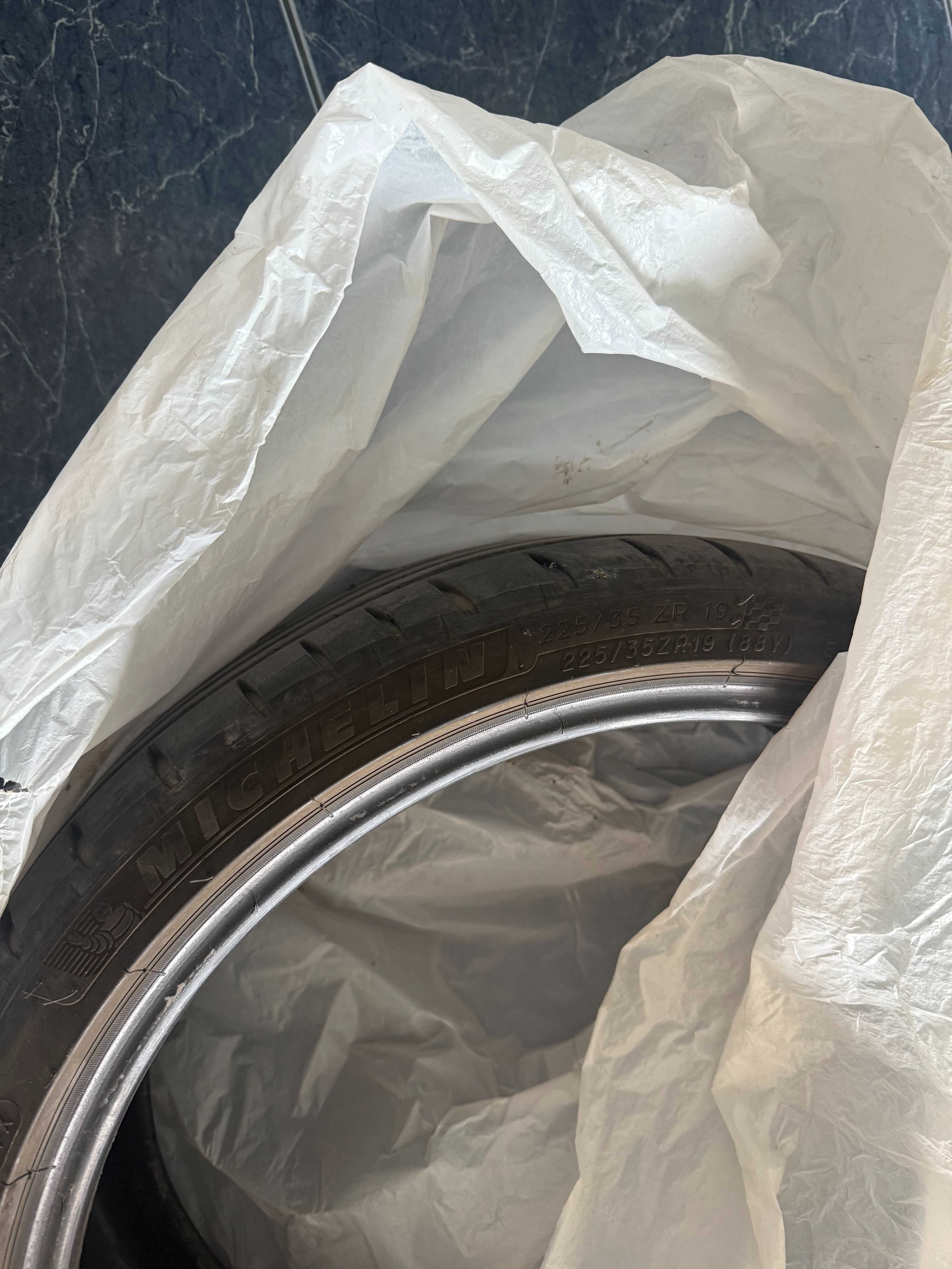 Cauciuc Michelin Pilot Sport 4S 225/35 R19 XL