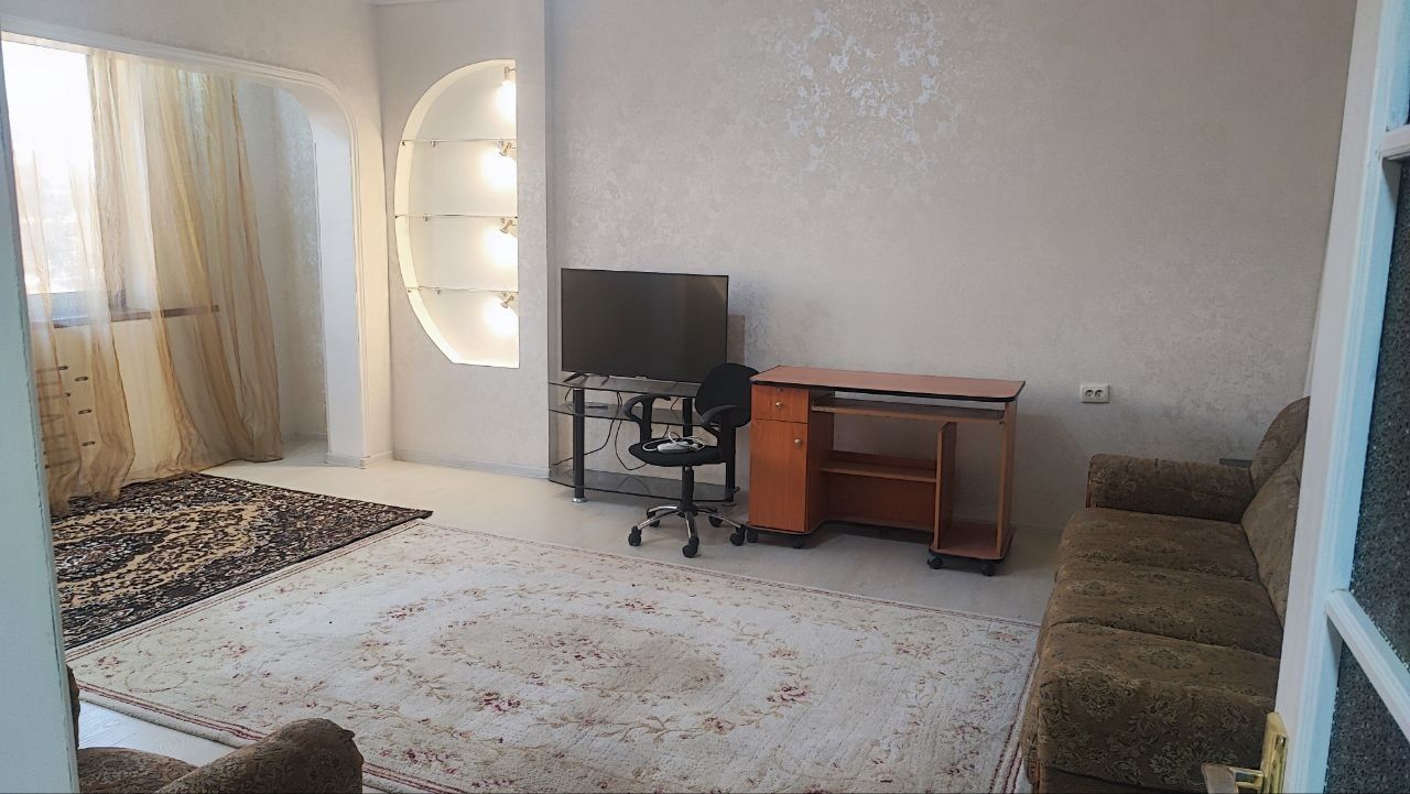 Квартира своя 2-х комнатная, аренда 700$