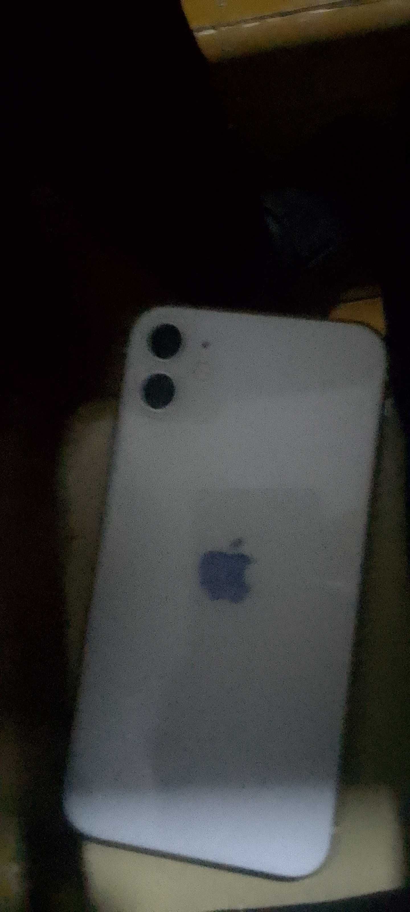 Iphone 11 sotiladi